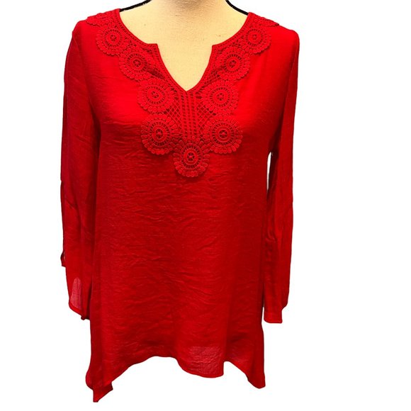 NWOT Counterparts 3/4 Sleeve Red Lace Loose Top Size Small - Picture 1 of 5